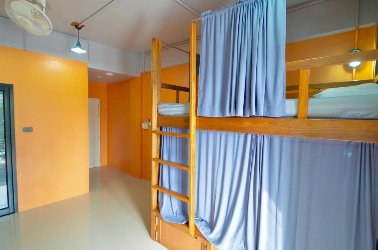 Nomad Hostel Krabi Exterior foto