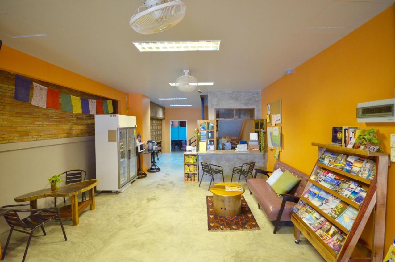 Nomad Hostel Krabi Exterior foto